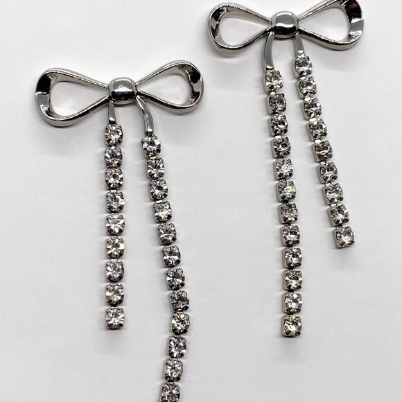 NEW Silver Bow Rhinestone Earrings - Picture 5 of 9